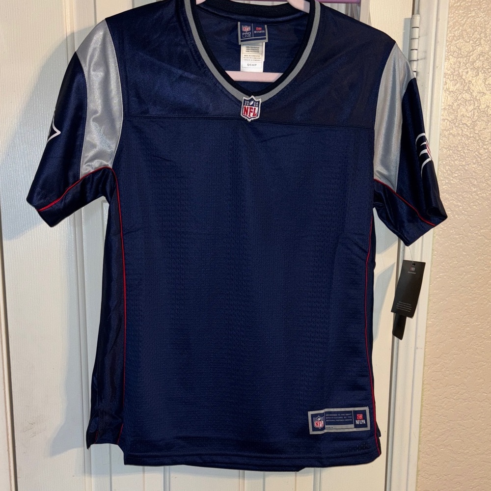 NFL New England Patriots women’s jersey small in NWT